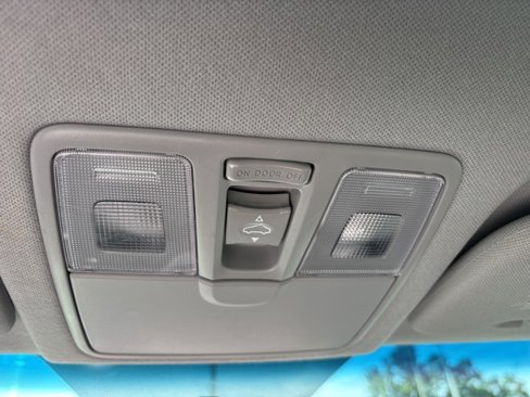 Used 2011 Hyundai Elantra Limited image 18