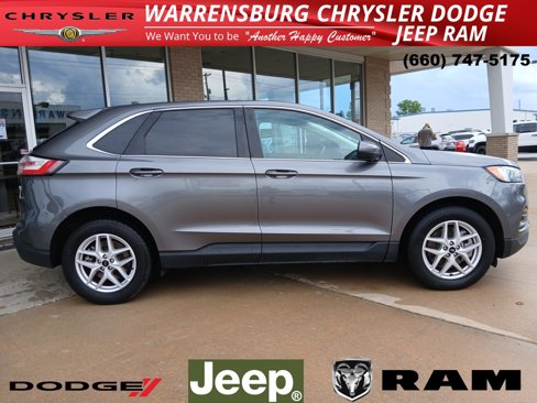 Used 2023 Ford Edge SEL image 2