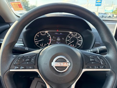 Used 2023 Nissan Altima 2.5 SV image 26