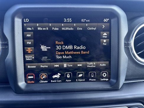 Used 2022 Jeep Wrangler Unlimited Sahara w/ Cold Weather Group image 20