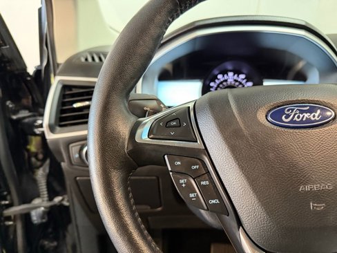 Used 2018 Ford Edge SEL w/ Equipment Group 201A image 28