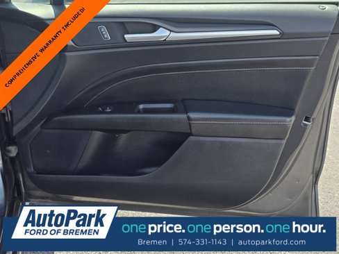 Used 2020 Ford Fusion Titanium image 37