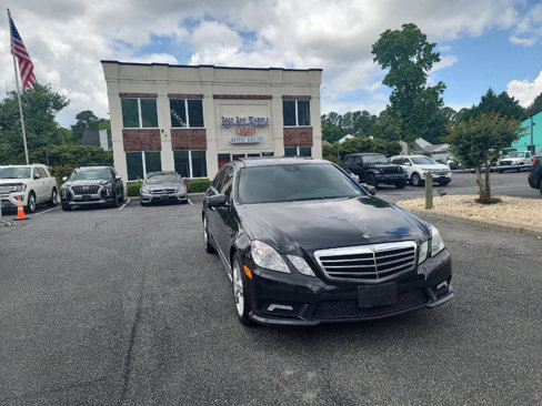 Used 2011 Mercedes-Benz E 550 Sedan image 1
