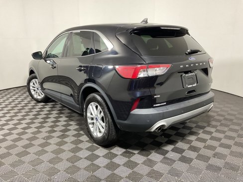 Used 2021 Ford Escape SE image 9