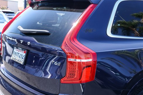 Used 2017 Volvo XC90 T6 Momentum w/ Vision Package image 17