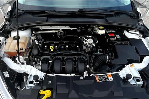Used 2017 Ford Focus SE image 9