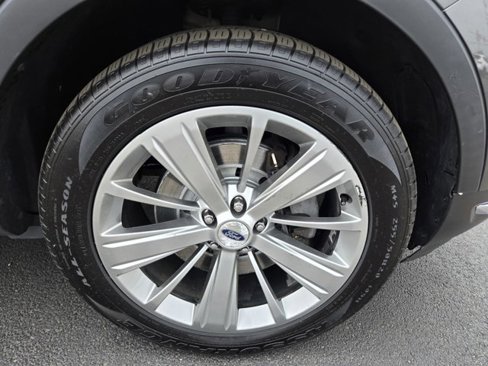 Used 2018 Ford Explorer Limited image 45