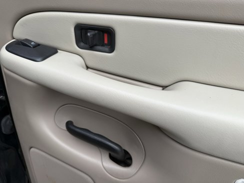 Used 2003 Chevrolet Tahoe Z71 image 37