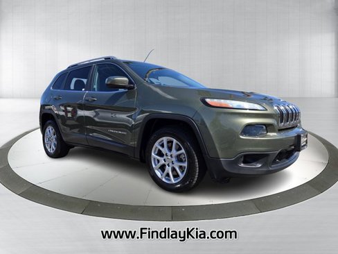 Used 2018 Jeep Cherokee Latitude Plus image 3