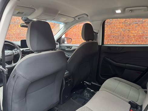 Certified 2022 Ford Escape SE w/ Cold Weather Package image 24