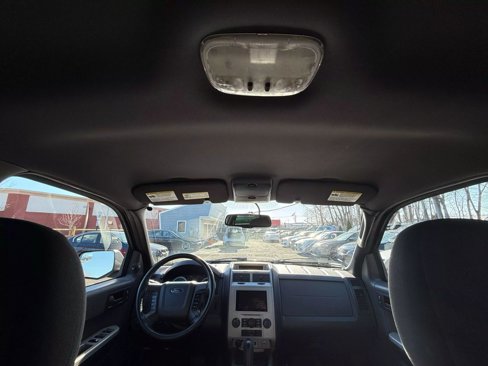 Used 2011 Ford Escape XLT image 28