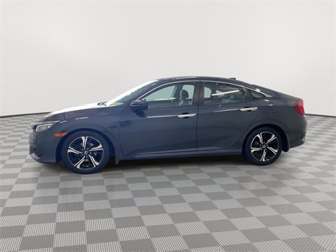 Used 2018 Honda Civic Touring image 7