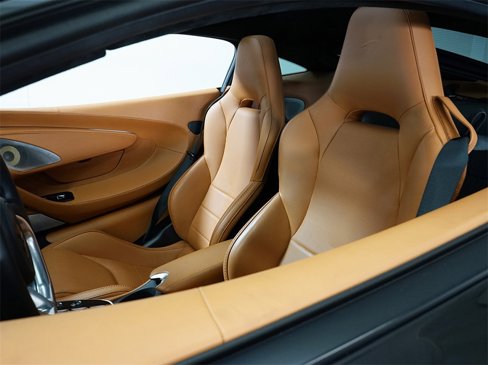 Used 2023 McLaren GT image 5