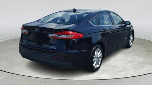 Used 2019 Ford Fusion SE image 6