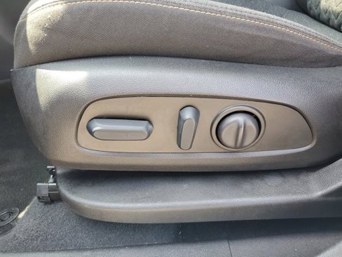 Used 2022 Chevrolet Equinox LT w/ LPO, Cargo Package image 21