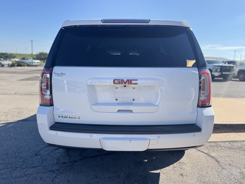 Used 2020 GMC Yukon SLE w/ SLE Value Package image 5