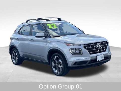 Used 2022 Hyundai Venue SEL image 3