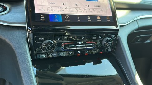 Used 2023 Jeep Grand Cherokee 4WD 4xe image 19