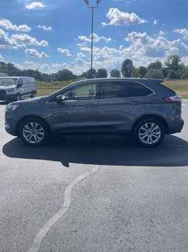 Used 2024 Ford Edge Titanium image 8