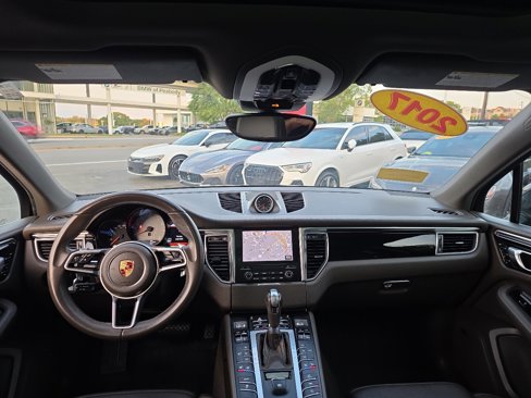 Used 2017 Porsche Macan S image 51