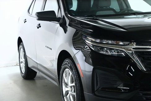 Used 2022 Chevrolet Equinox LS image 9