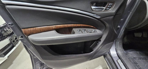 Used 2019 Acura MDX SH-AWD image 16