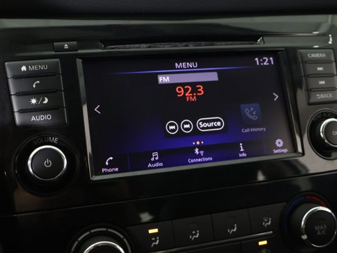 Used 2018 Nissan Rogue S image 40