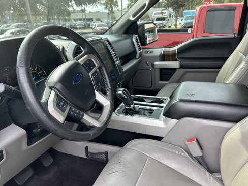 Used 2016 Ford F150 Lariat image 13