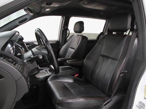 Used 2018 Dodge Grand Caravan GT image 5