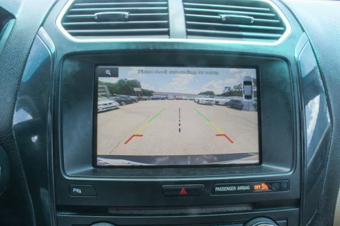 Used 2016 Ford Explorer XLT w/ Equipment Group 202A image 13