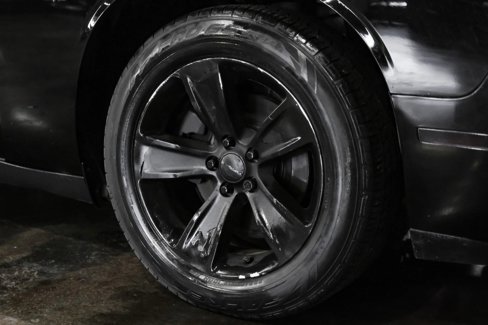 Used 2015 Dodge Challenger SXT image 41