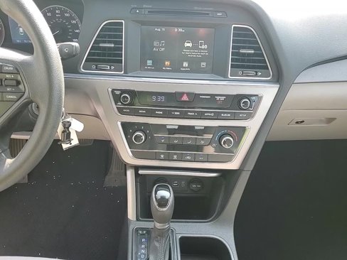 Used 2016 Hyundai Sonata SE image 19