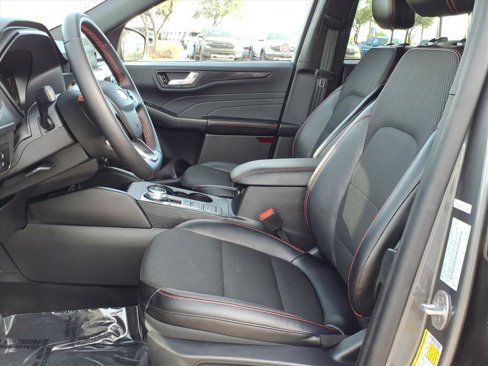 Used 2025 Ford Escape ST-Line image 12