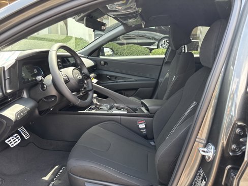 New 2025 Hyundai Elantra Sport image 10