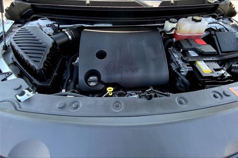 Used 2022 Buick Enclave Essence image 11