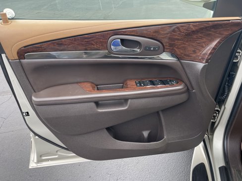 Used 2015 Buick Enclave Leather image 11