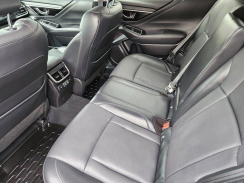 Used 2022 Subaru Outback Limited image 9