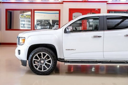 Used 2019 GMC Canyon Denali image 13