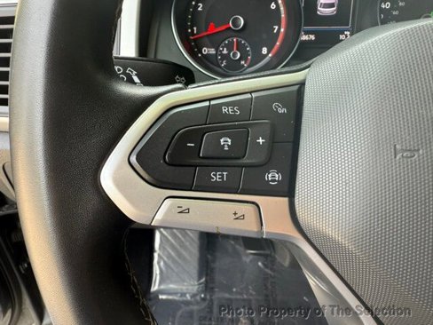 Used 2021 Volkswagen Atlas SE image 27