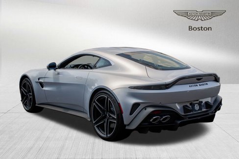 New 2025 Aston Martin V8 Vantage Coupe image 2