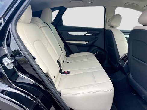 New 2025 VinFast VF 8 Plus image 25