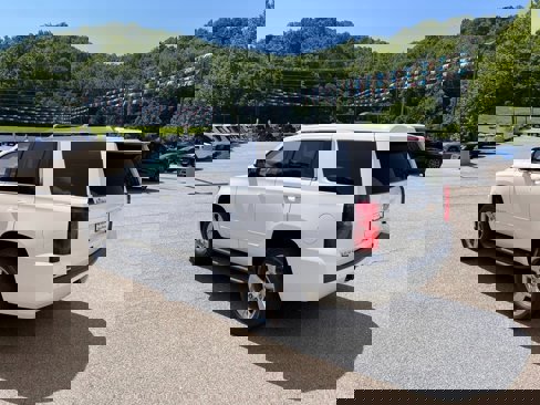 Used 2019 Chevrolet Tahoe LS w/ All-Season Package image 9