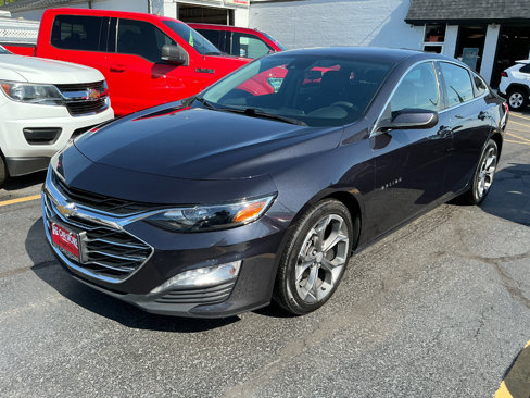 Used 2023 Chevrolet Malibu LT image 2