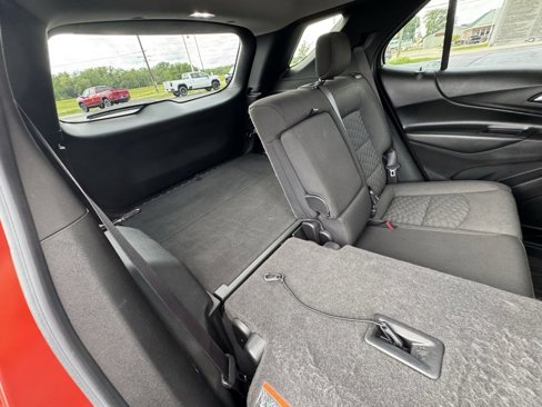 Used 2020 Chevrolet Equinox LT image 32