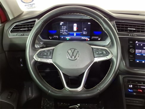 Used 2022 Volkswagen Tiguan SE image 25