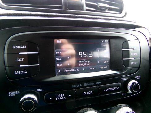 Used 2016 Kia Soul ! image 17