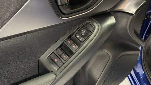 Certified 2024 Subaru Impreza 2.0i image 11