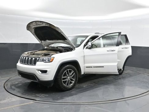 Used 2018 Jeep Grand Cherokee Limited image 49