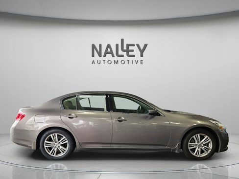 Used 2013 INFINITI G37 Journey w/ Premium Pkg image 9