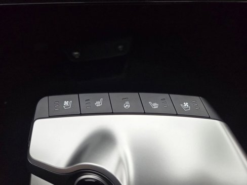 Used 2022 Kia EV6 Wind w/ Wind Technology Package image 29